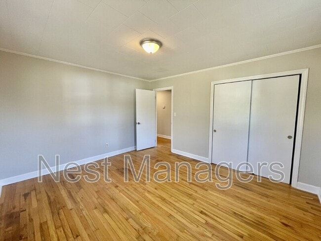 Building Photo - 531 E Donaldson Ave