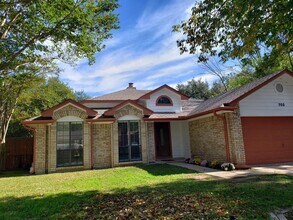 Building Photo - 703 Meadow Creek Dr