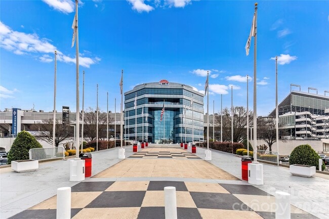 Building Photo - 4721 Morehead Rd