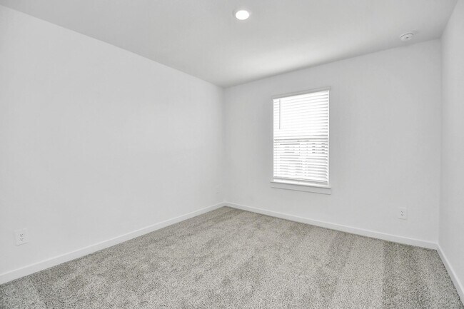 Building Photo - 12316 Basilwood Dr