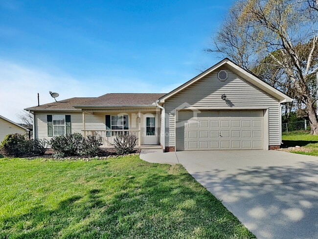 Building Photo - 5721 Jamaica Ln