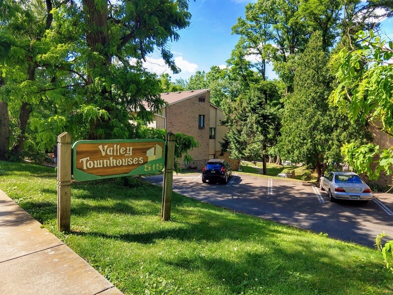 Valley Townhouses - 515 Welsh Rd