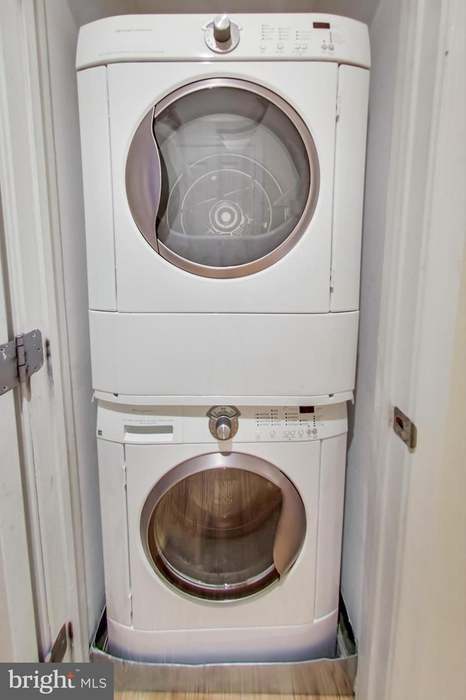 In-unit Washer and Dryer - 1701 16th St NW
