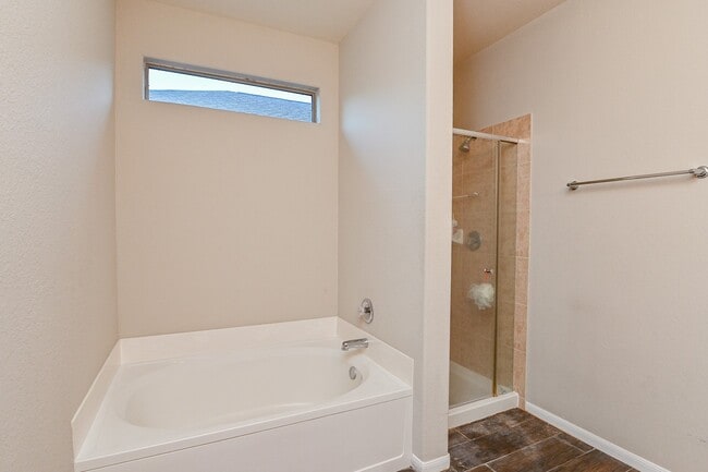 Building Photo - 15406 Key Crest Ln