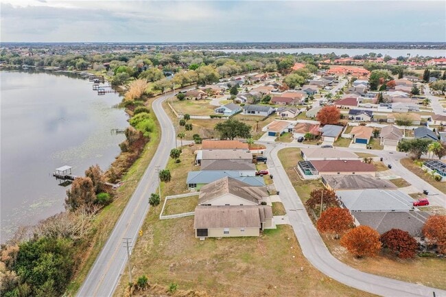 Building Photo - 812 Marcia Loop