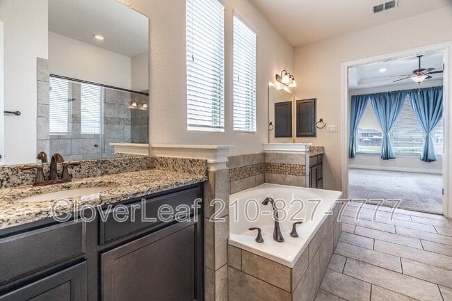 Building Photo - 908 Sussex Cove