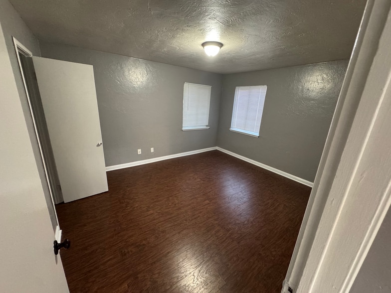 Building Photo - 5664 Gaskill St