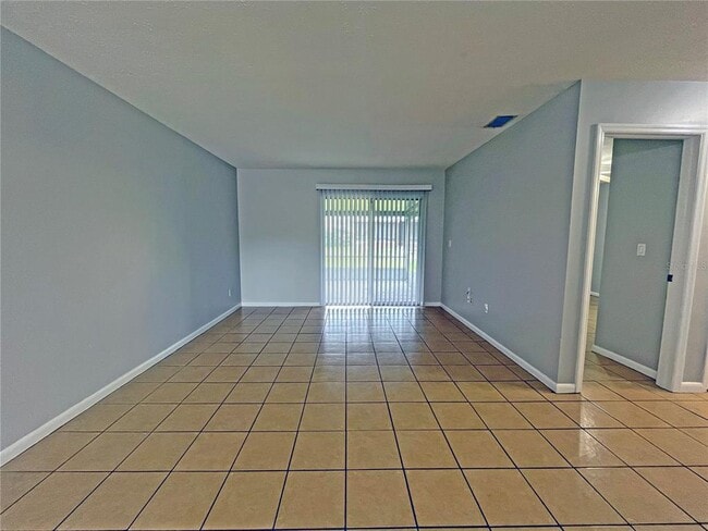 Building Photo - 9509 Fieldview Cir