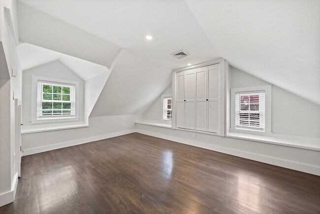 Building Photo - 37 Wolcott Rd
