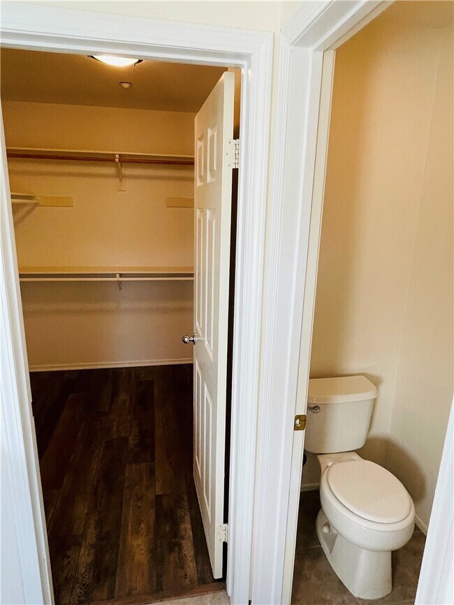 Building Photo - 33590 Willow Haven Ln