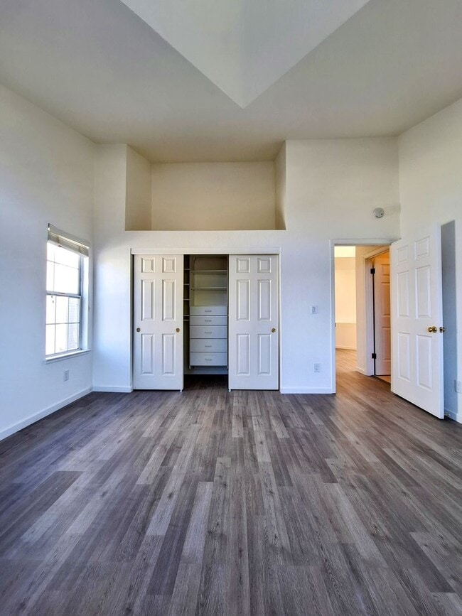 Building Photo - 802 Schooner Bay Dr