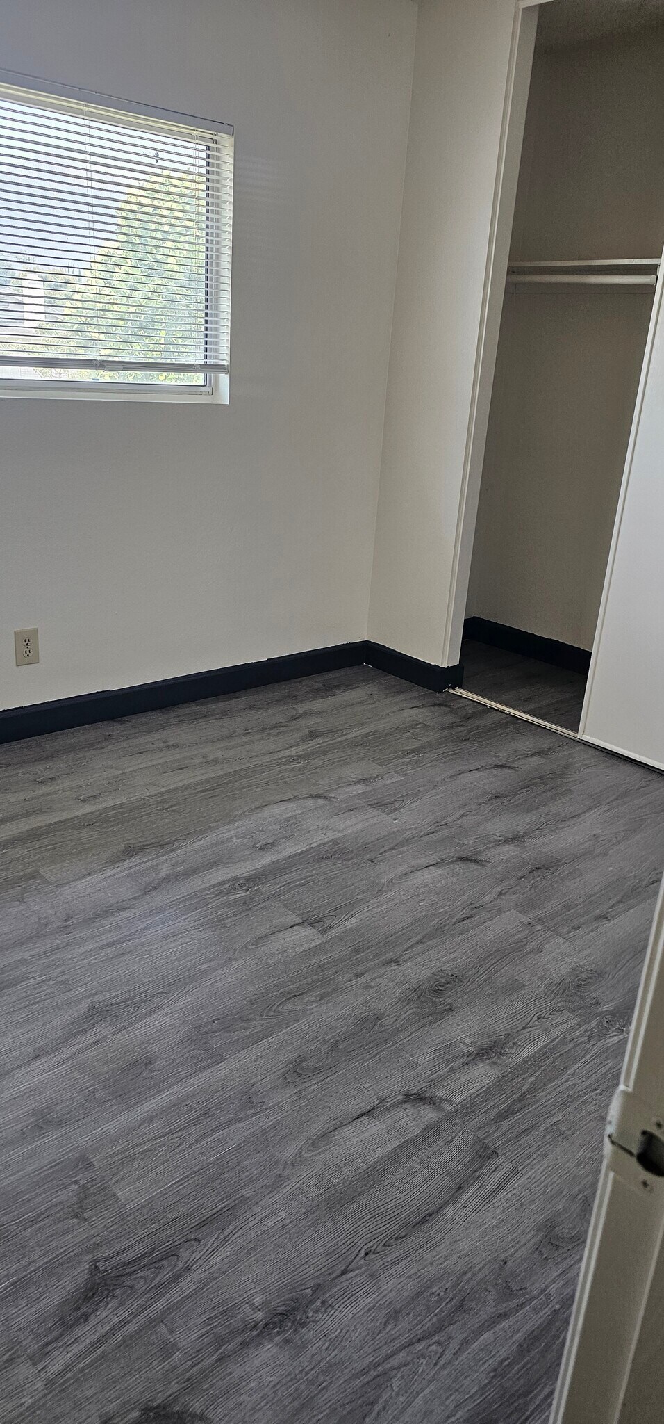 Building Photo - 204 Grayson Way