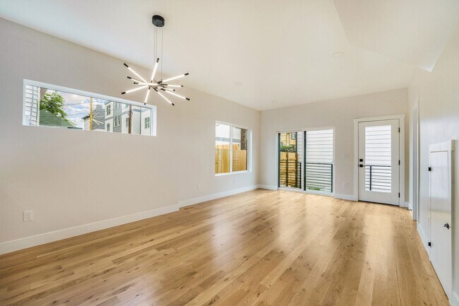 Building Photo - Back Duplex in Denver's Jefferson Park Neighborhood