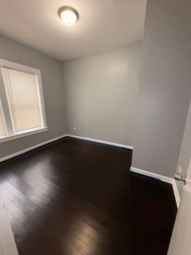 Building Photo - 6444 S Eberhart Ave