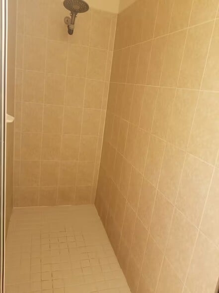 Building Photo - 2097 Hidden Grove Ln