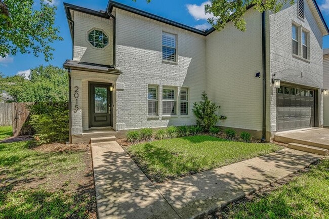 Building Photo - 2015 Marysol Trail