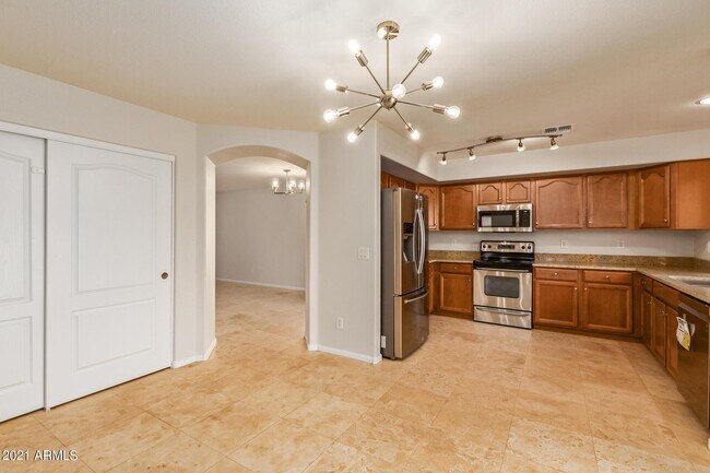 Building Photo - 28511 N 25th Ave