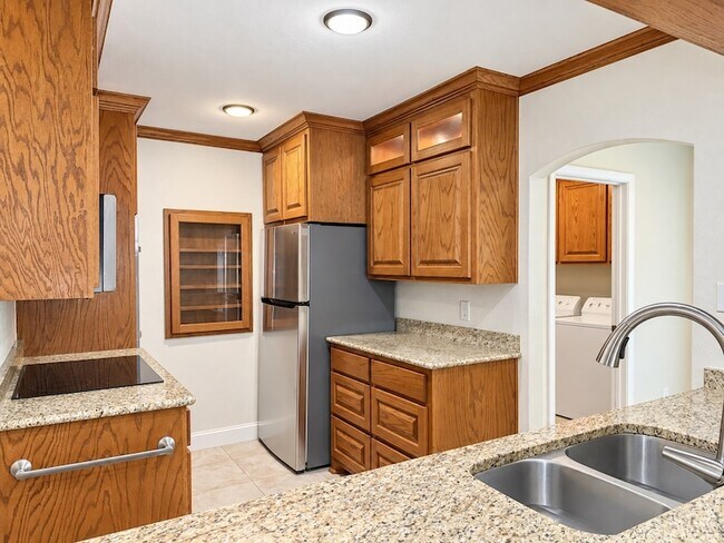 Building Photo - 15531 Mosscove Cir