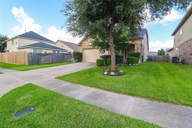 Building Photo - 7438 Tonsley Springs Dr