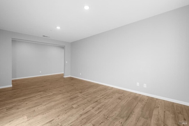 Building Photo - 655 Honey Bee Rd
