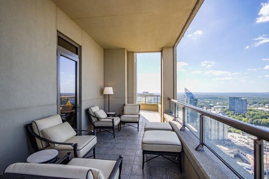 Building Photo - 3376 Peachtree Rd