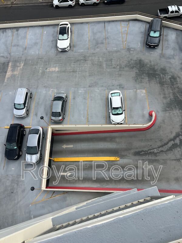 Building Photo - 1655 Makaloa St