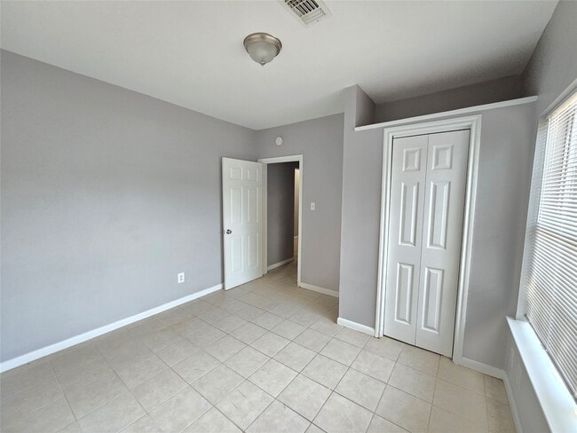 Building Photo - 4142 Alvin St