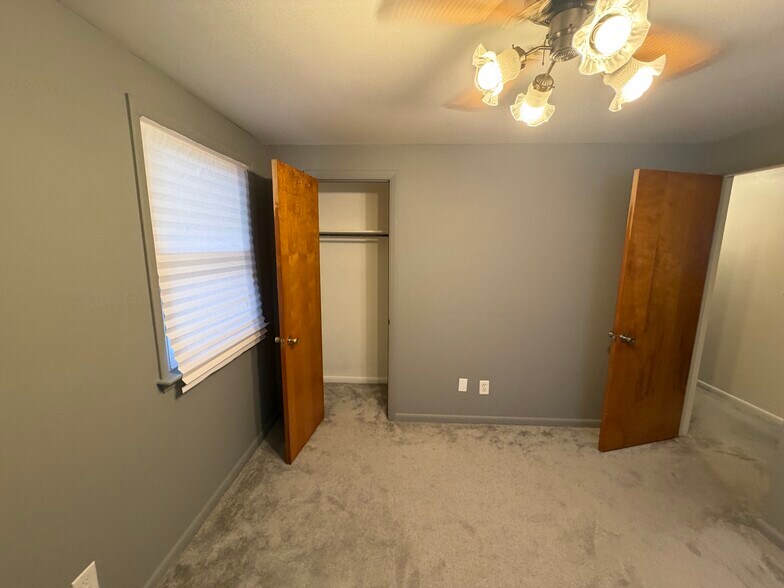 Building Photo - 152 Clover Ridge Dr