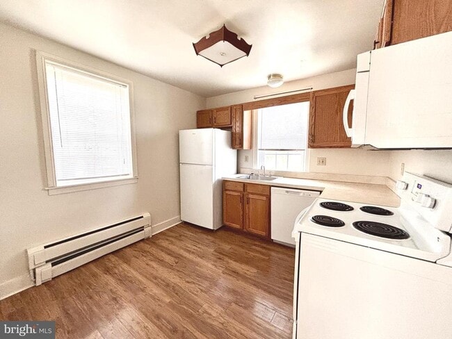 Building Photo - 970 Disston View Dr