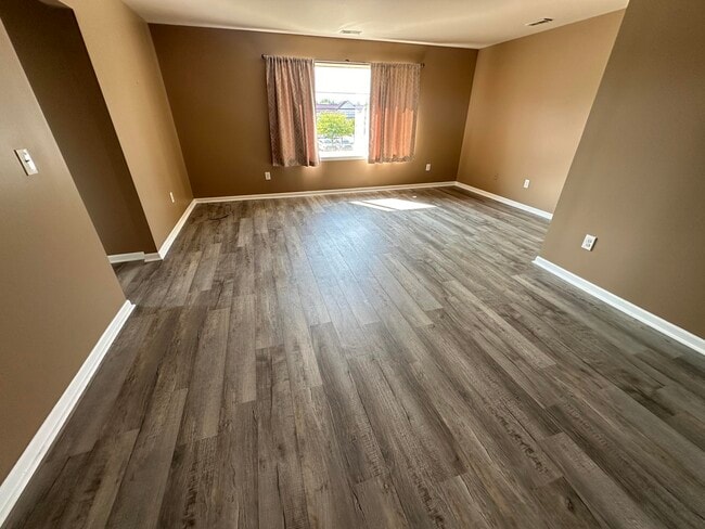 Building Photo - 2579 Union Lake Rd