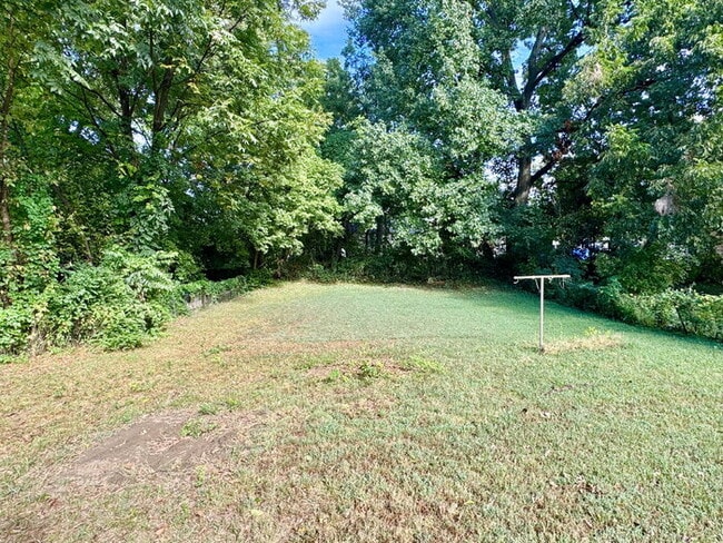 Building Photo - 324 Harrell St