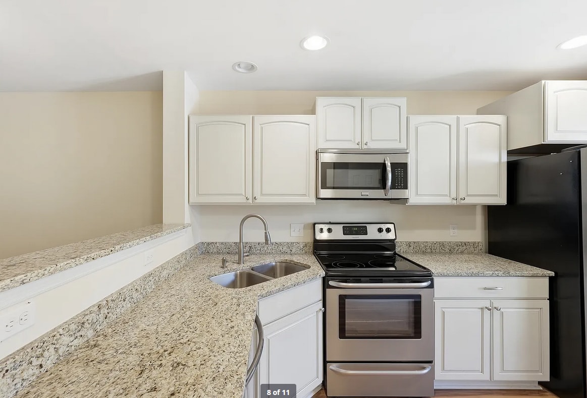 Building Photo - 143 South St