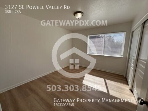 Building Photo - 3127 SE Powell Valley Rd