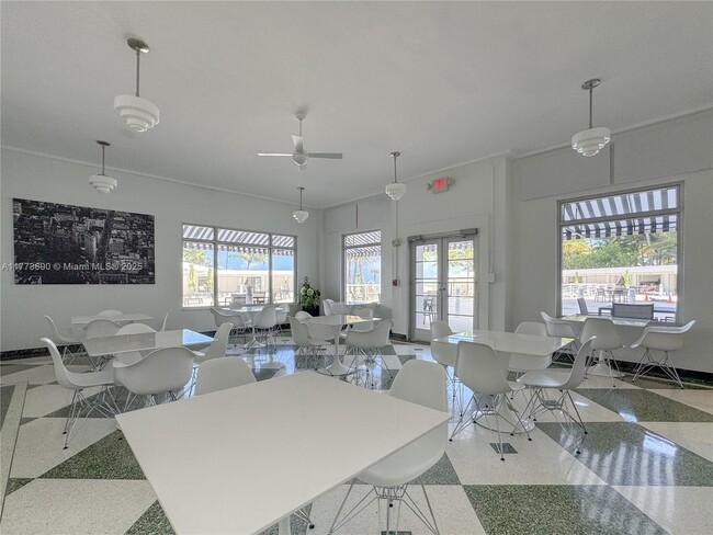 Building Photo - 4925 Collins Ave