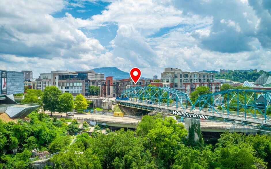 Building Photo - 129 Walnut St