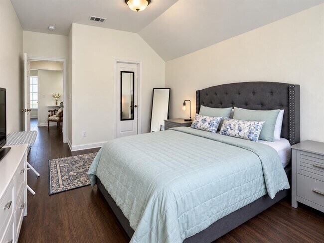 Building Photo - 17002 Brewer Blackbird Dr