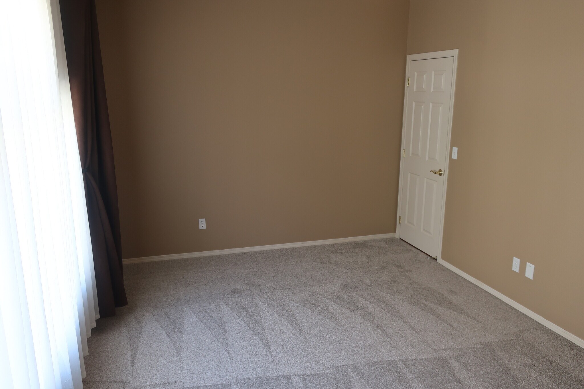 Building Photo - 466 Lower Daniels Dr