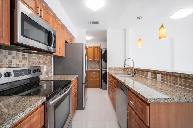 Building Photo - 8901 SW 149th Terrace