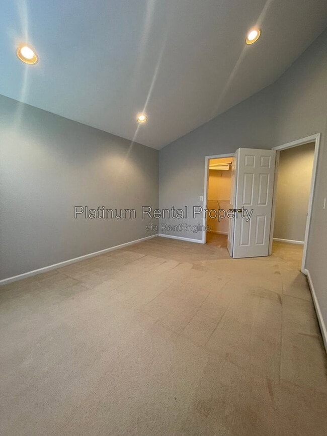 Building Photo - 720 Treadstone Ct