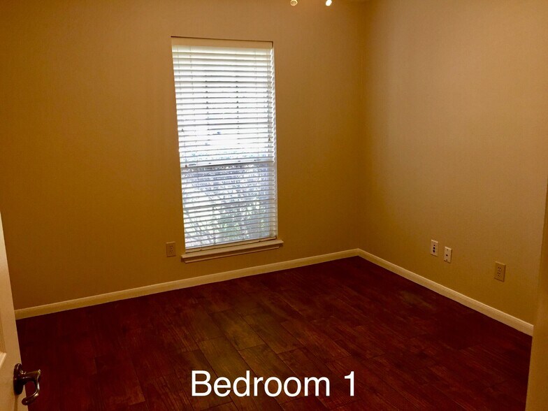 Building Photo - 14518 Cypress Green Dr