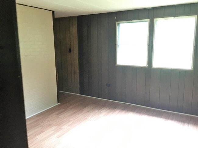 Building Photo - 32 Counterfeit Way