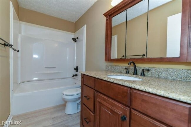 Building Photo - 4454 Sandelwood Blvd