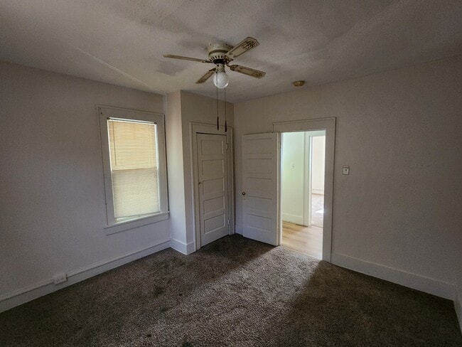 Bedroom - 701 Grant Ave