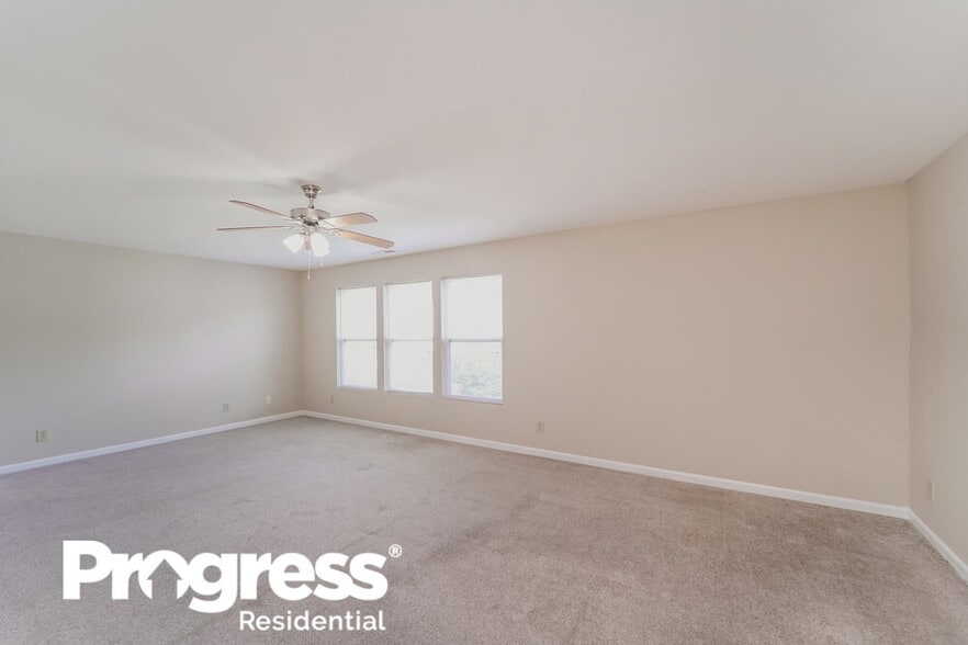 Building Photo - 4803 Reinbeck Dr