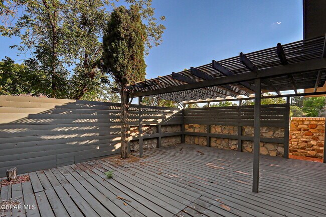 Building Photo - 4828 Ballerina Dr