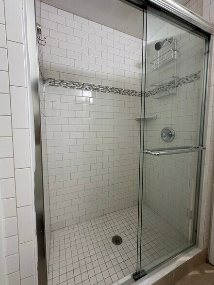 Building Photo - 2691 24th Rd S