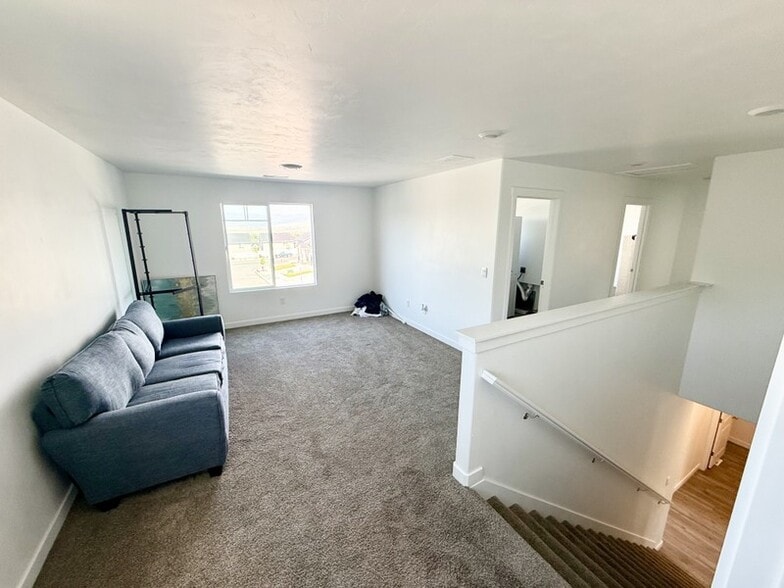 Building Photo - 3819 Greeley Cir