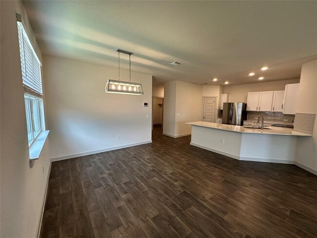 Building Photo - 103 Krause Spgs Dr