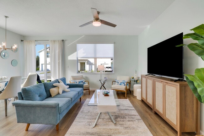 Building Photo - 5719 SE Edgewater Cir