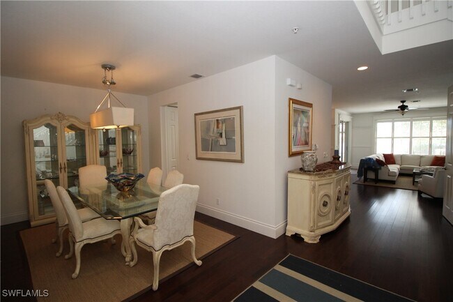 Building Photo - 1370 Mariposa Cir